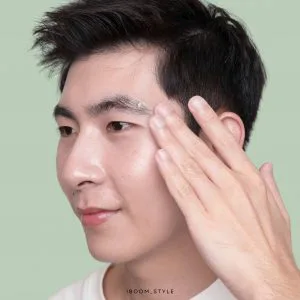 ใครกำลังเจอปัญหาคิ้วบางอยู่เราว่า AloEx Cute Eyebrow Nourishing Cream เป็นตัวเลือกที่น่าสนใจ แถมยังสามารถใช้บำรุงได้ตั้งแต่ตอนยังไม่เกิดปัญหาเพื่อช่วยดูแลให้รากผมแข็งแรง ลดโอกาสเกิดการขาดร่วงในอนาคตไปอี๊ก!